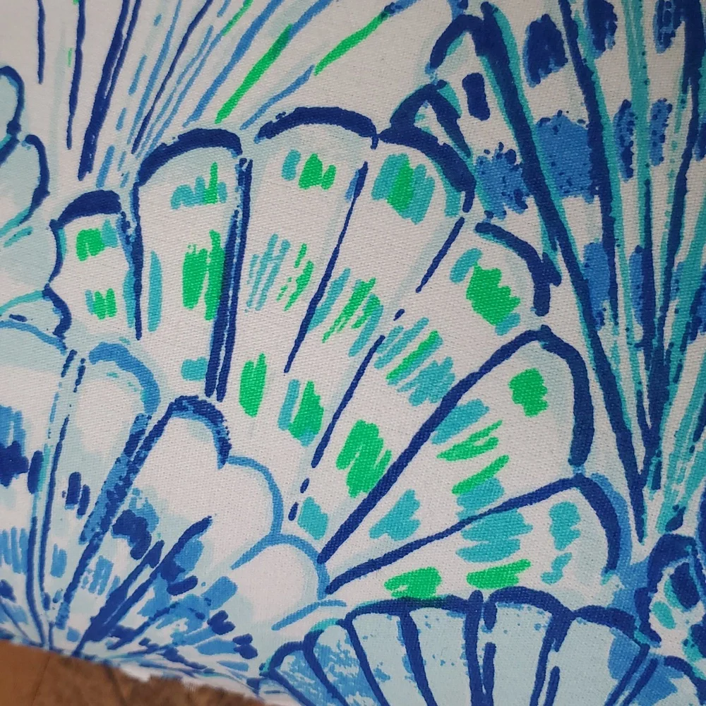 Lilly Pulitzer For Pottery Barn Reversible Pillow Beaded Starfish & Shell‎ Print